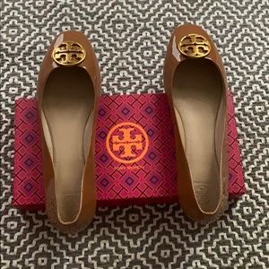 tory burch chelsea ballet patent leather flats